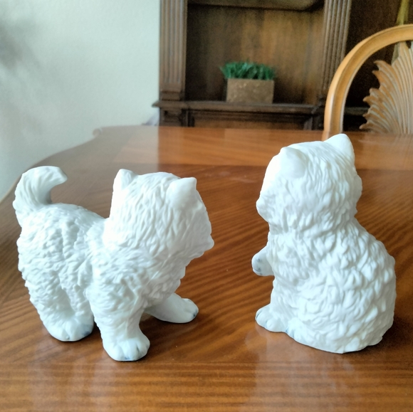 Sweet Porcelain Kitten Figurines -Boy & Girl - Picture 9 of 12